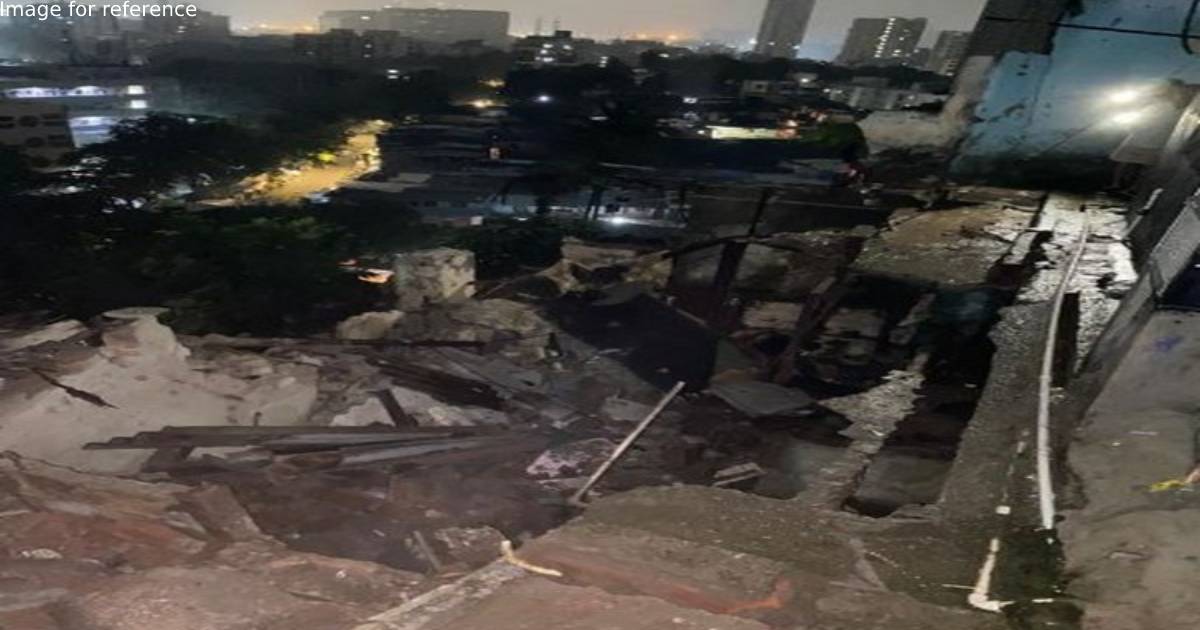 4 houses collapse in Mumbai due to heavy rain, no casualties